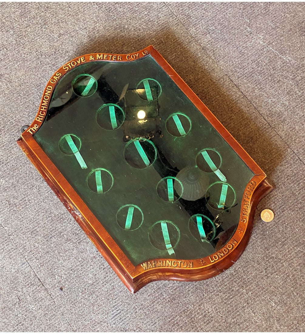 Richmond Gas Stove & Meter Co Cabinet — view 3