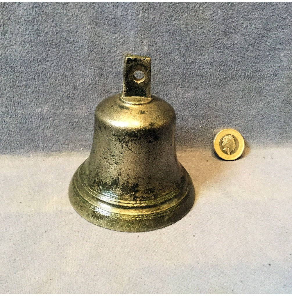 Robert Wells '4' Bell — view 2