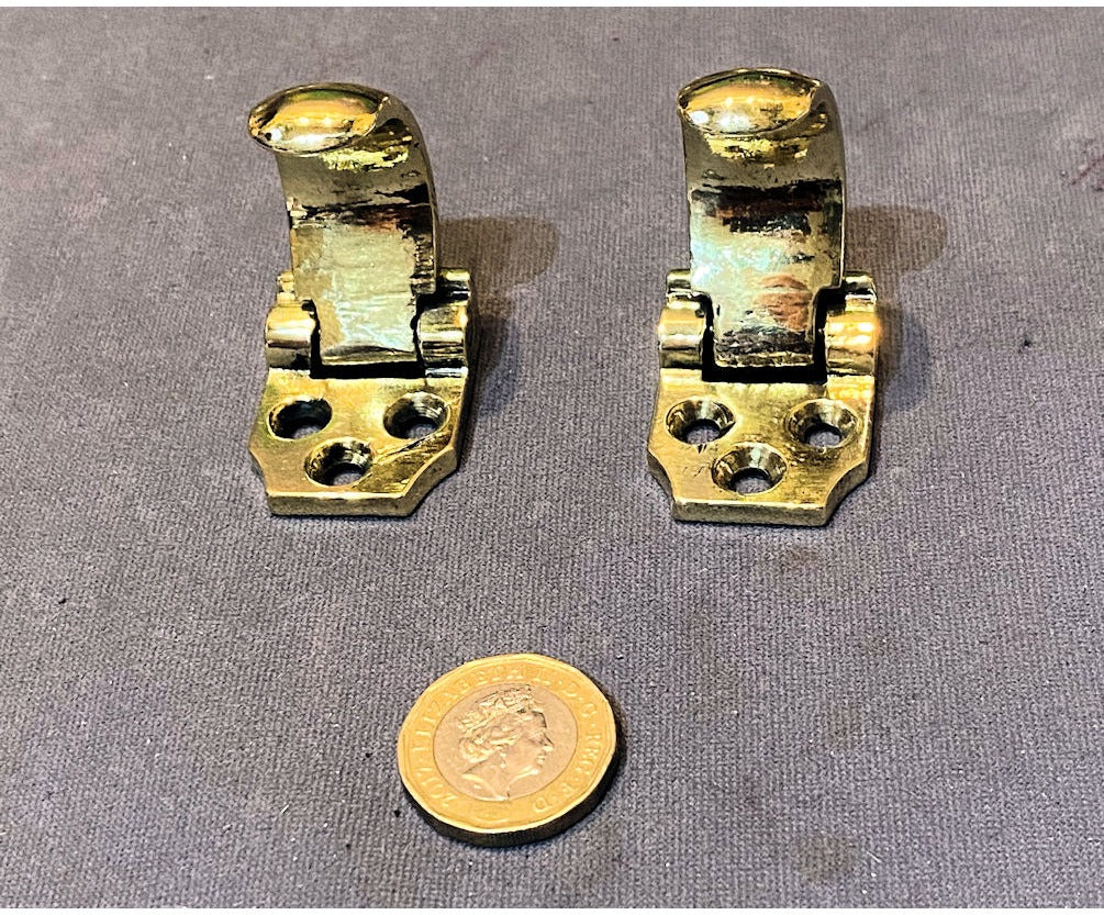 Run of WT&S Brass Sash Window Lifts, 9 pairs available — view 3