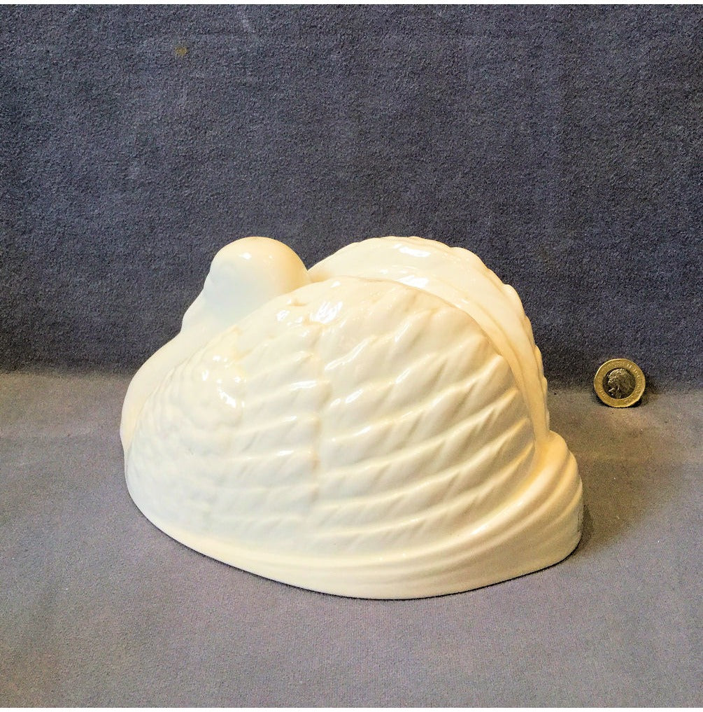 Shelley Swan Jelly Mould — view 2