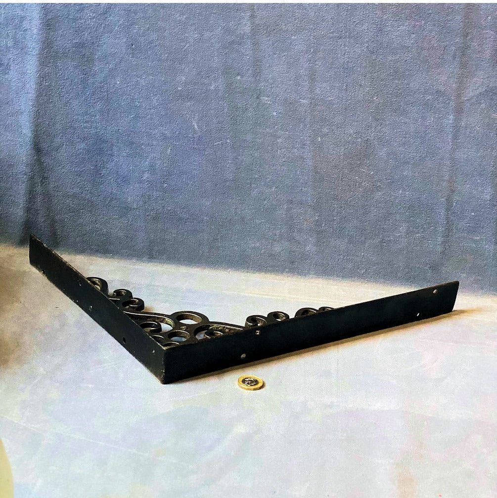 Single Kenrick Cast Iron Shelf Bracket — view 3