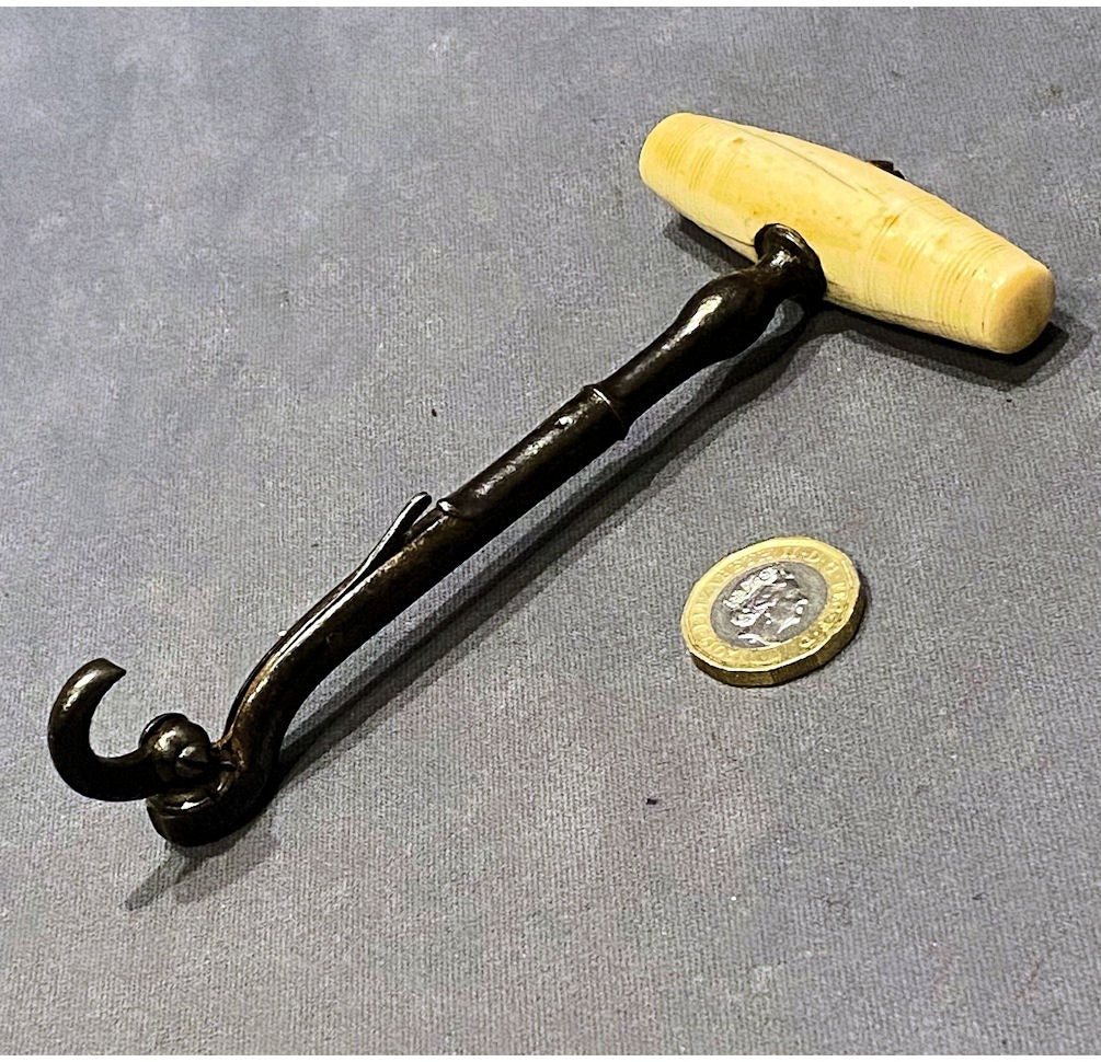 Steel Dental Tooth Key — view 3