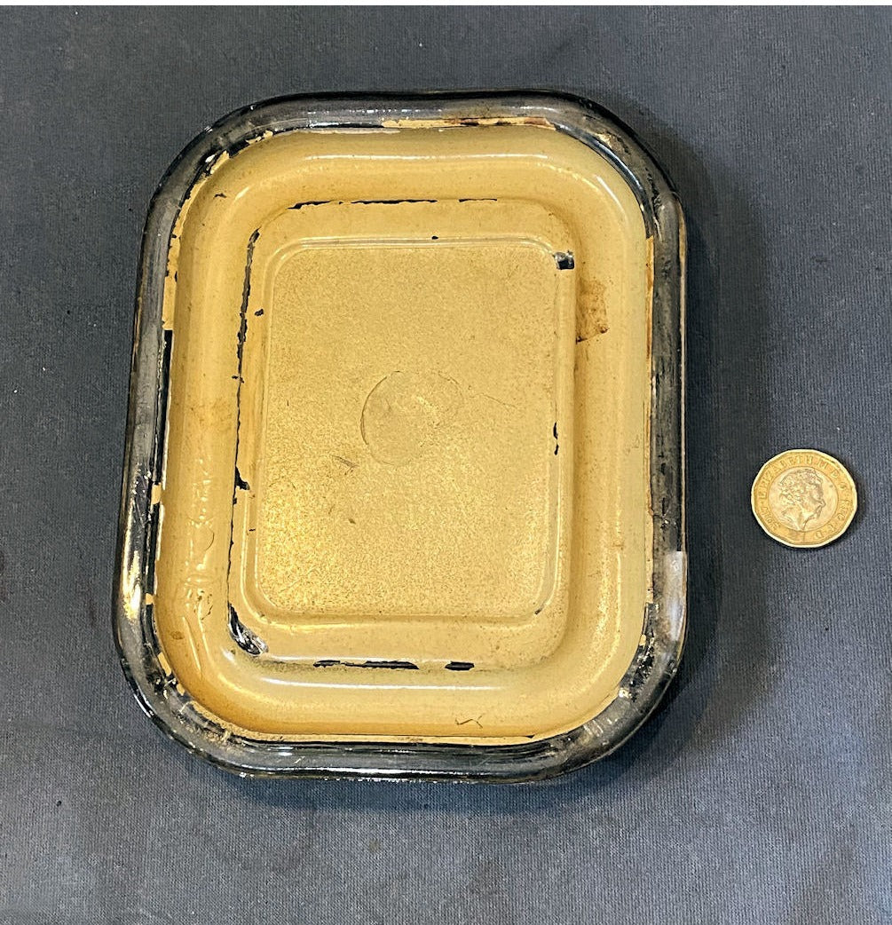 Universal Ball Bearing Co. Ashtray — view 2