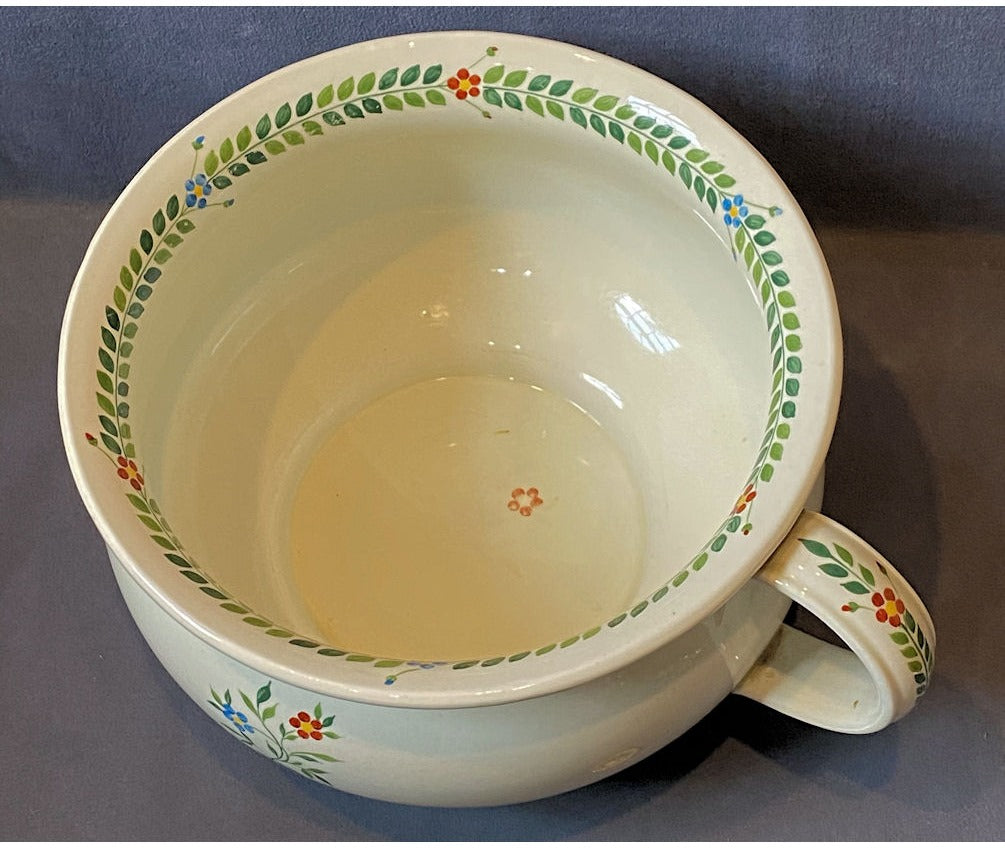 Wedgwood Chamberpot — view 4