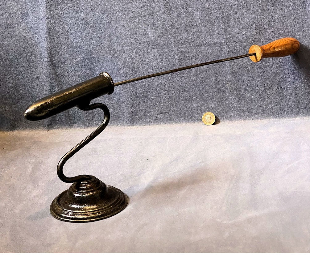Wm Bullock No 10 Tally Iron with Poker — Iron, late 19th century