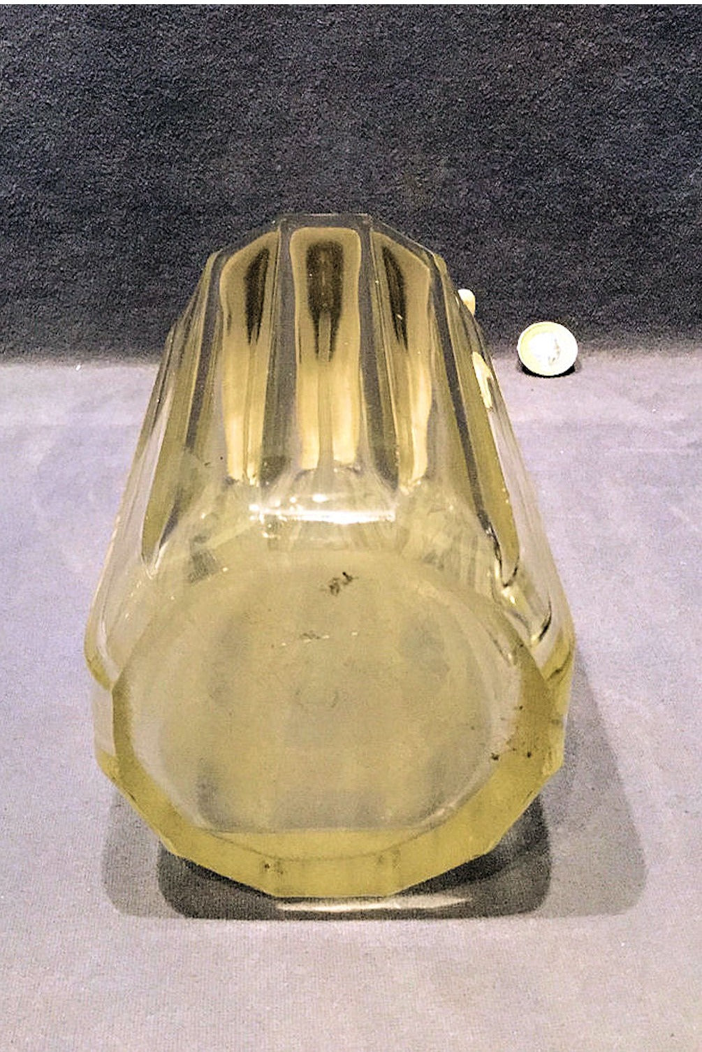 Yeovil Glass Soda Syphon — view 3